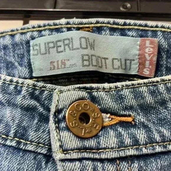 Levi’s Super Low Rise Bootcut Jeans Size 11 Medium Wash - Picture 2 of 10